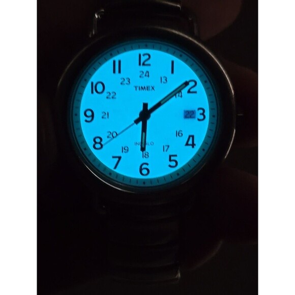 Timex T2P015 Camper Indiglo 37mm Quartz White Dial Date Silver Tone New Battery - Picture 12 of 13